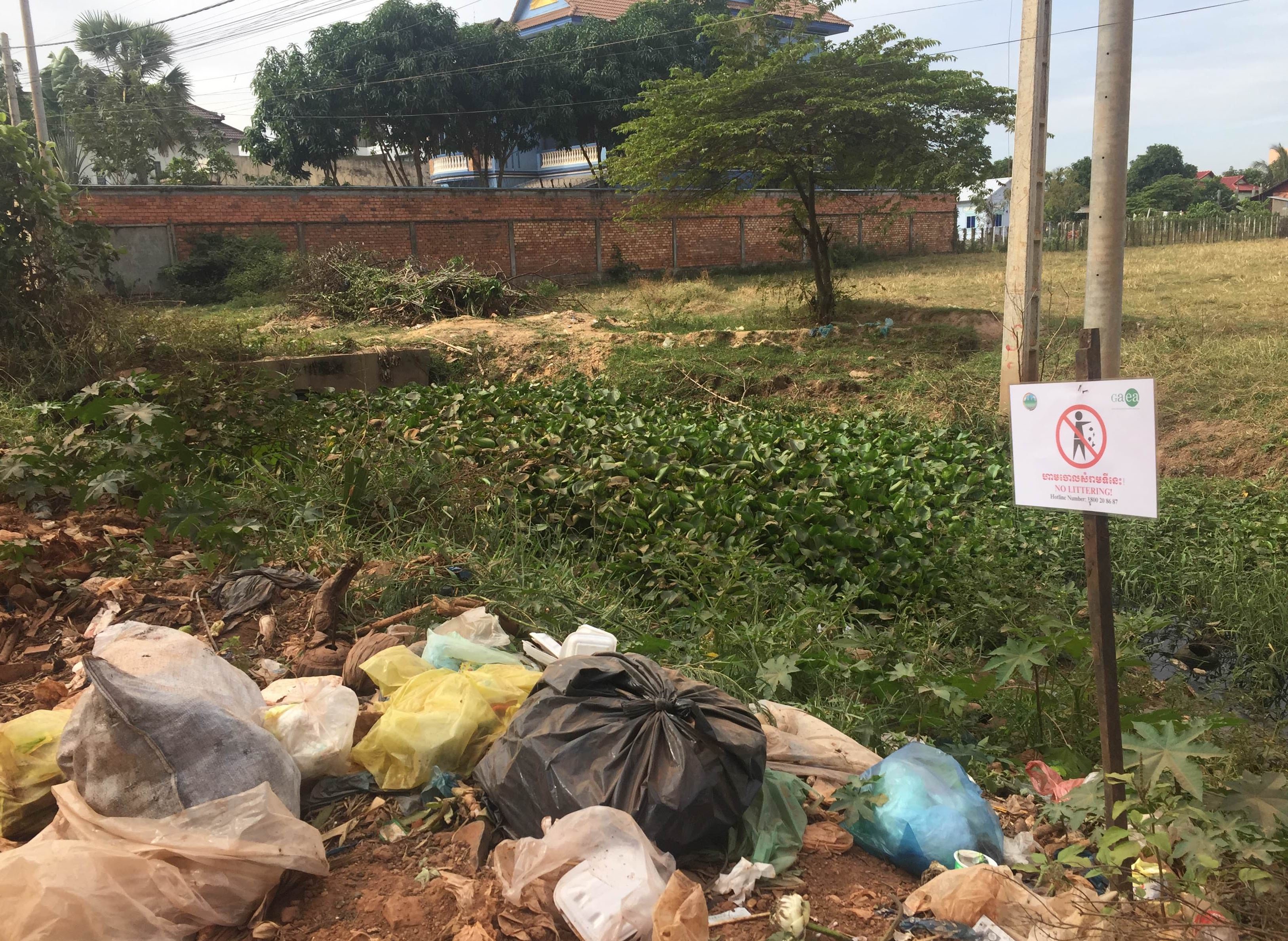 Garbage on the side of the street in Siem Reap