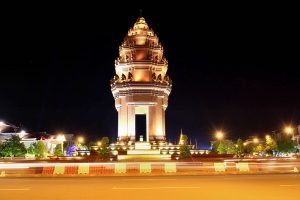 Independence Monument Phnom Penh is one thing of what to do in Cambodia