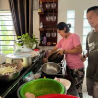 Join Dary and Hum Choeurn for a cooking class in their home in Siem Reap