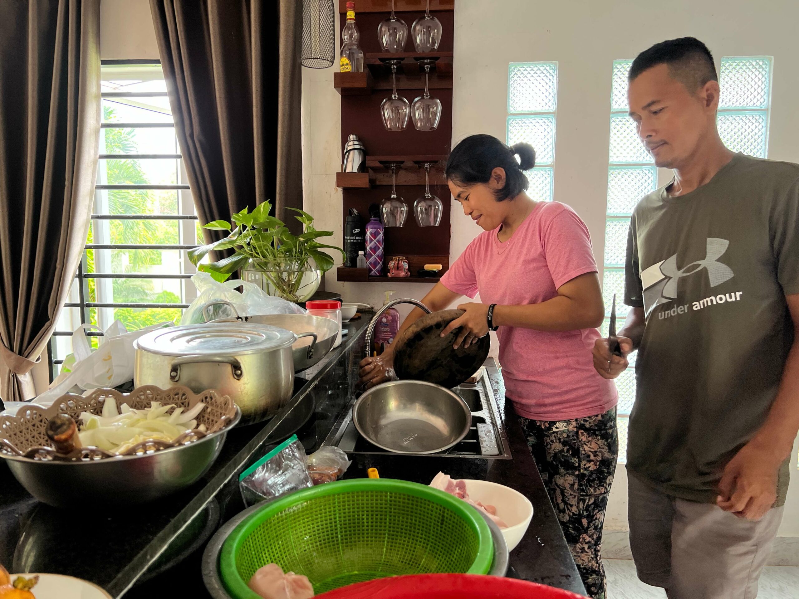 Join Dary and Hum Choeurn for a cooking class in their home in Siem Reap