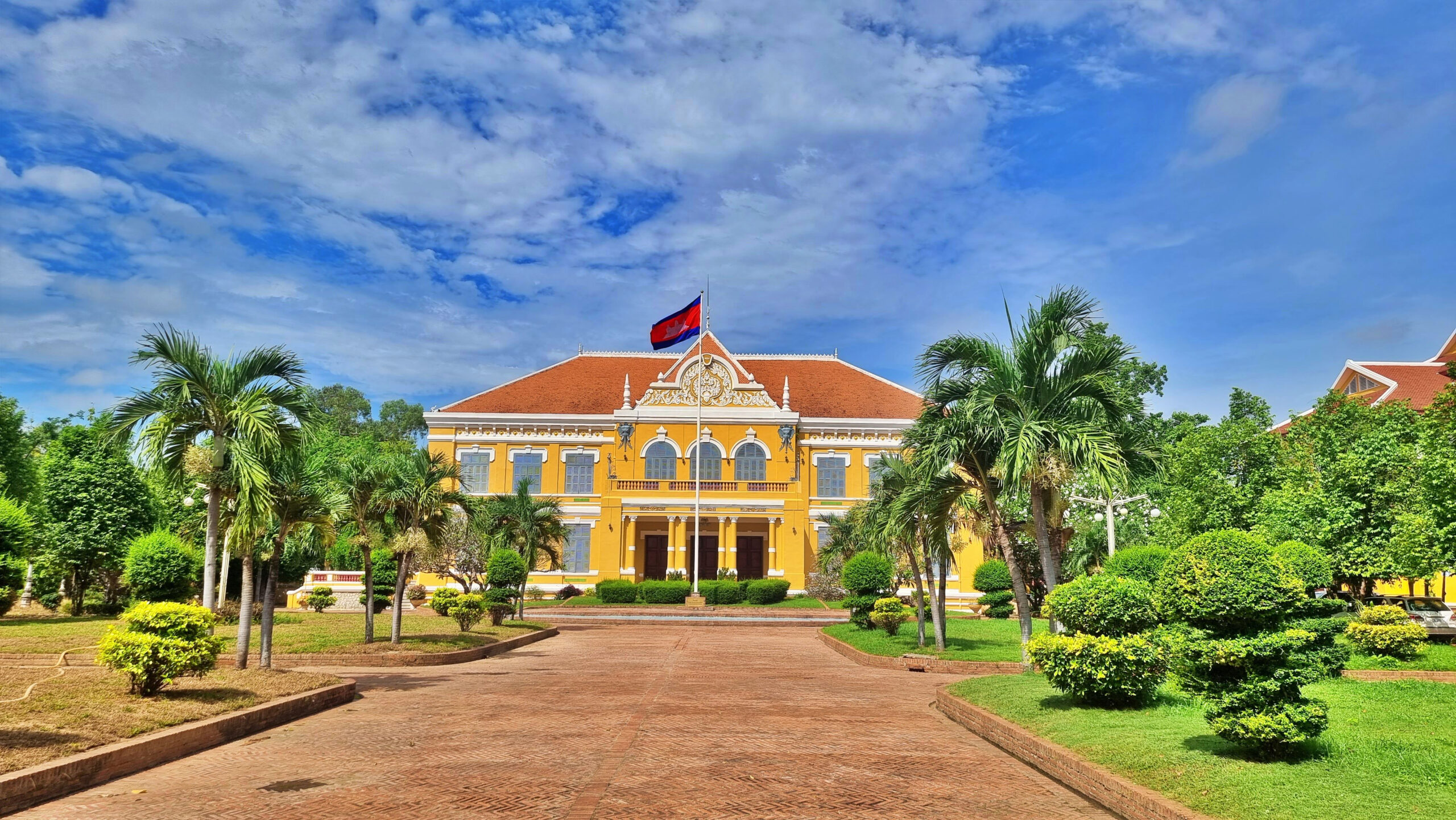 Battambang Dine with the locals